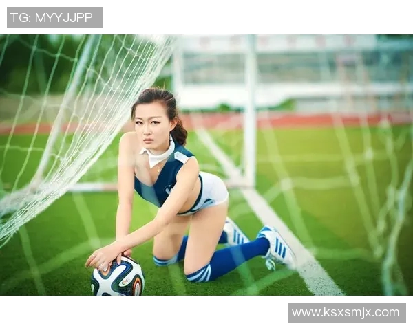 日本女足球明星现役风采与成就解析