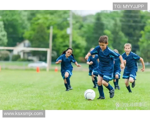 足球明星炫酷壁纸大集合让你随时感受绿茵场上的激情与魅力 足球明星炫酷壁纸大集合让你随时感受绿茵场上的激情与魅力