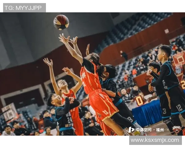 勇士与雷霆激战正酣视频直播带你感受篮球魅力与激情瞬间