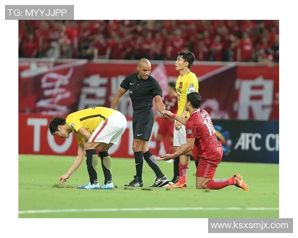 广州恒大与上海上港激战正酣谁能在中超赛场上笑到最后